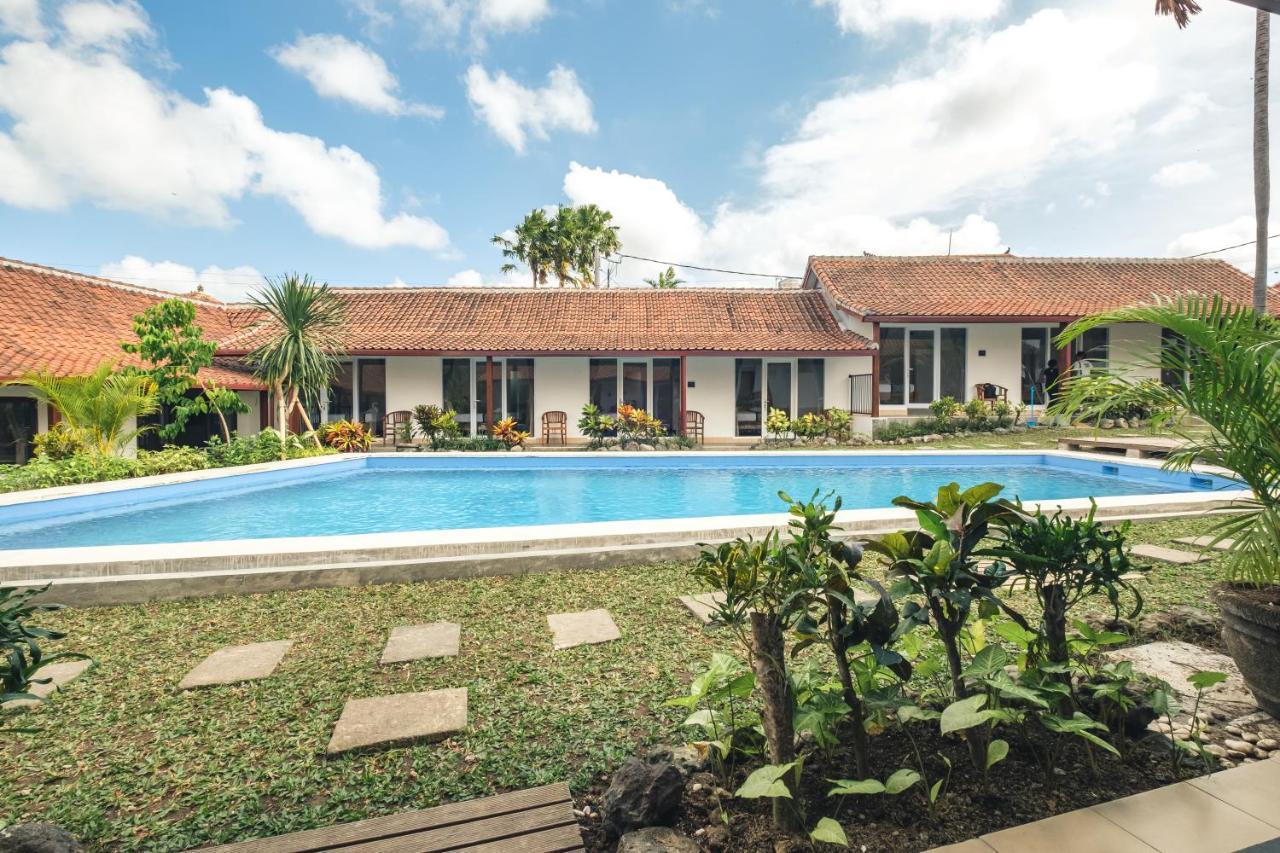 Nami Surf Guest house