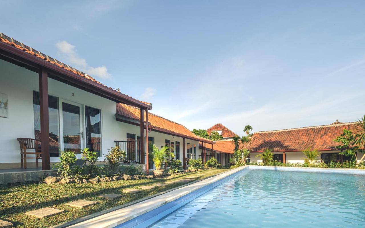 Nami Surf Guest house
